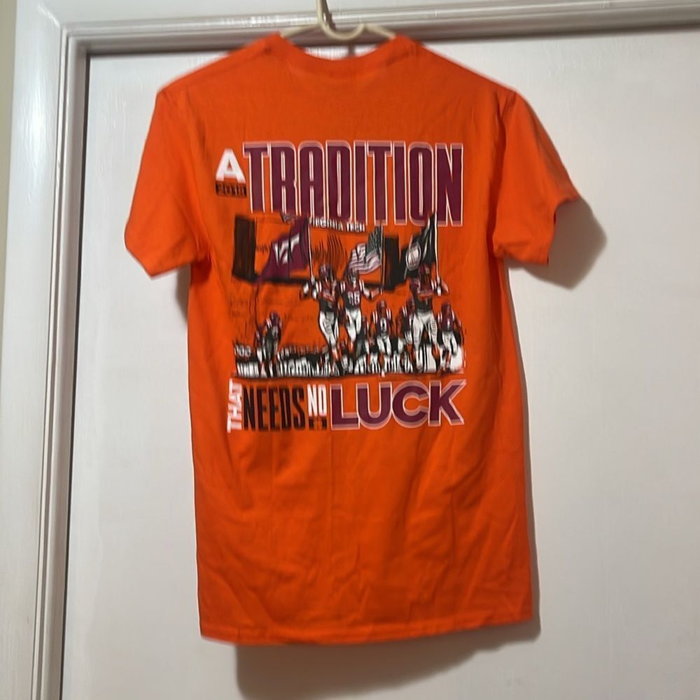 Gildan Orange Virginia Tech Tee small NWT - Picture 4 of 4